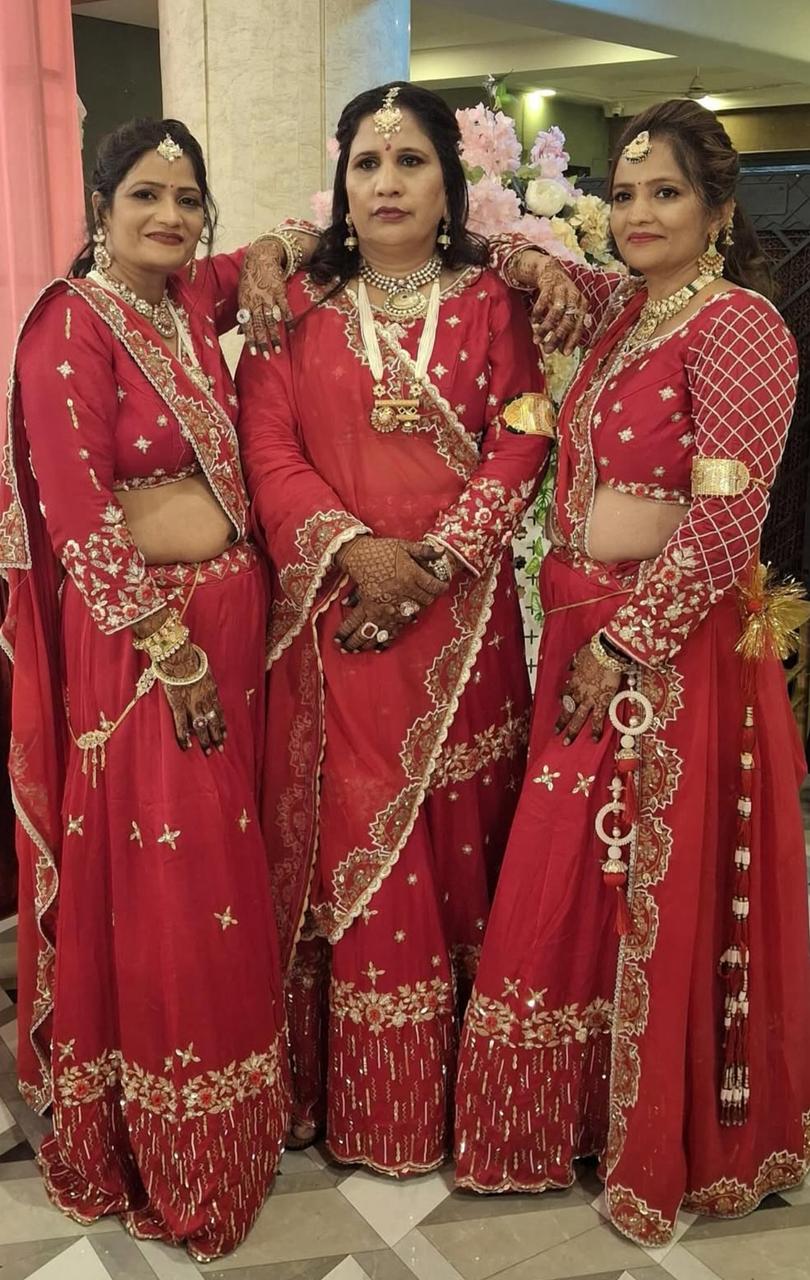 <h2><em>Loved by everyone, everywhere. Don't miss out.</em></h2>